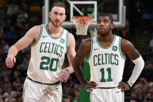 乐鱼体育官网入口-LPL战队团战策略精妙展示，团队战队