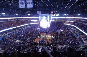 乐鱼体育登录-最佳阵容：谁可以坐镇“梦之队”？